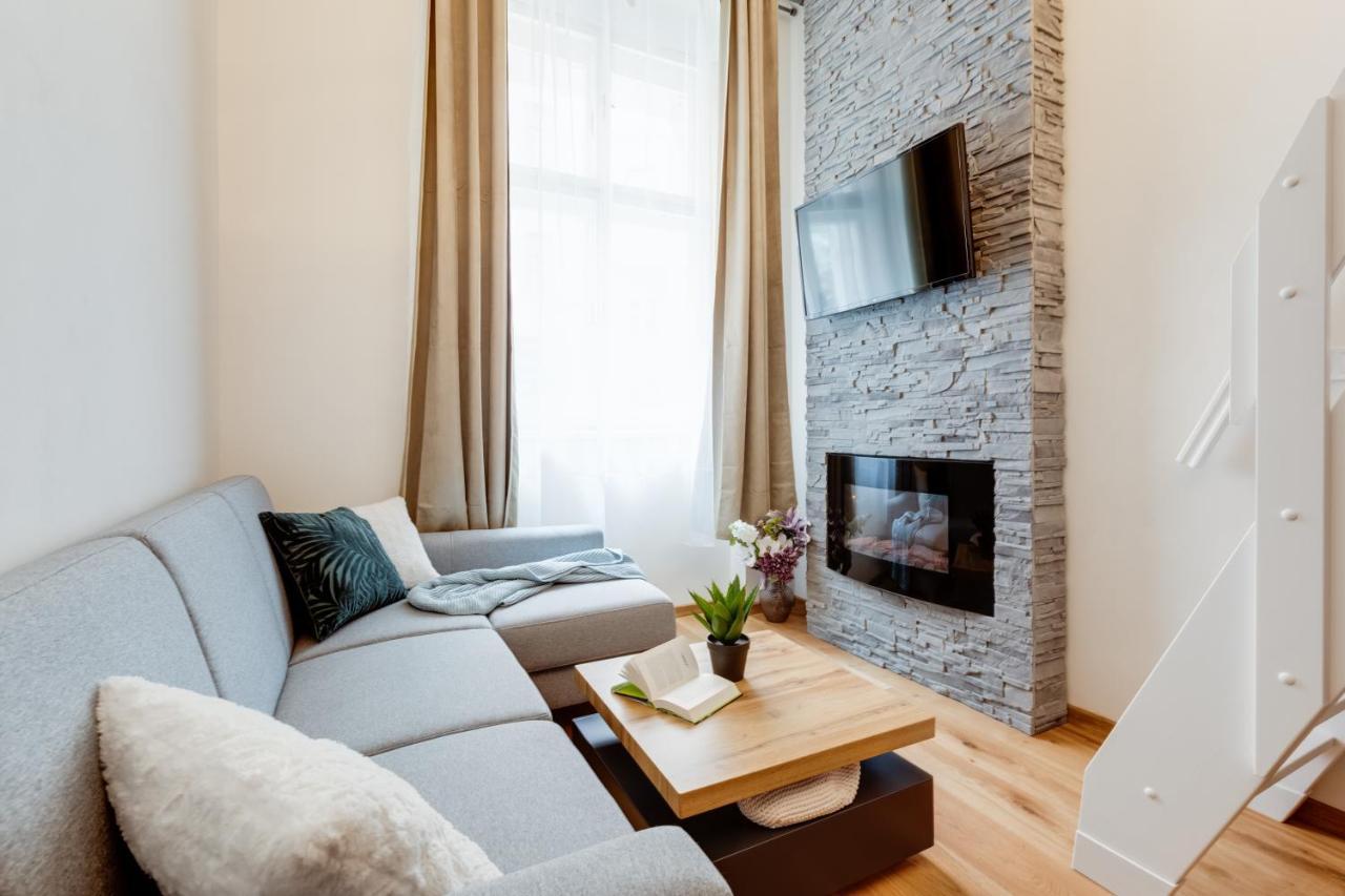Dream Duplex On Riverside Prag Exterior foto