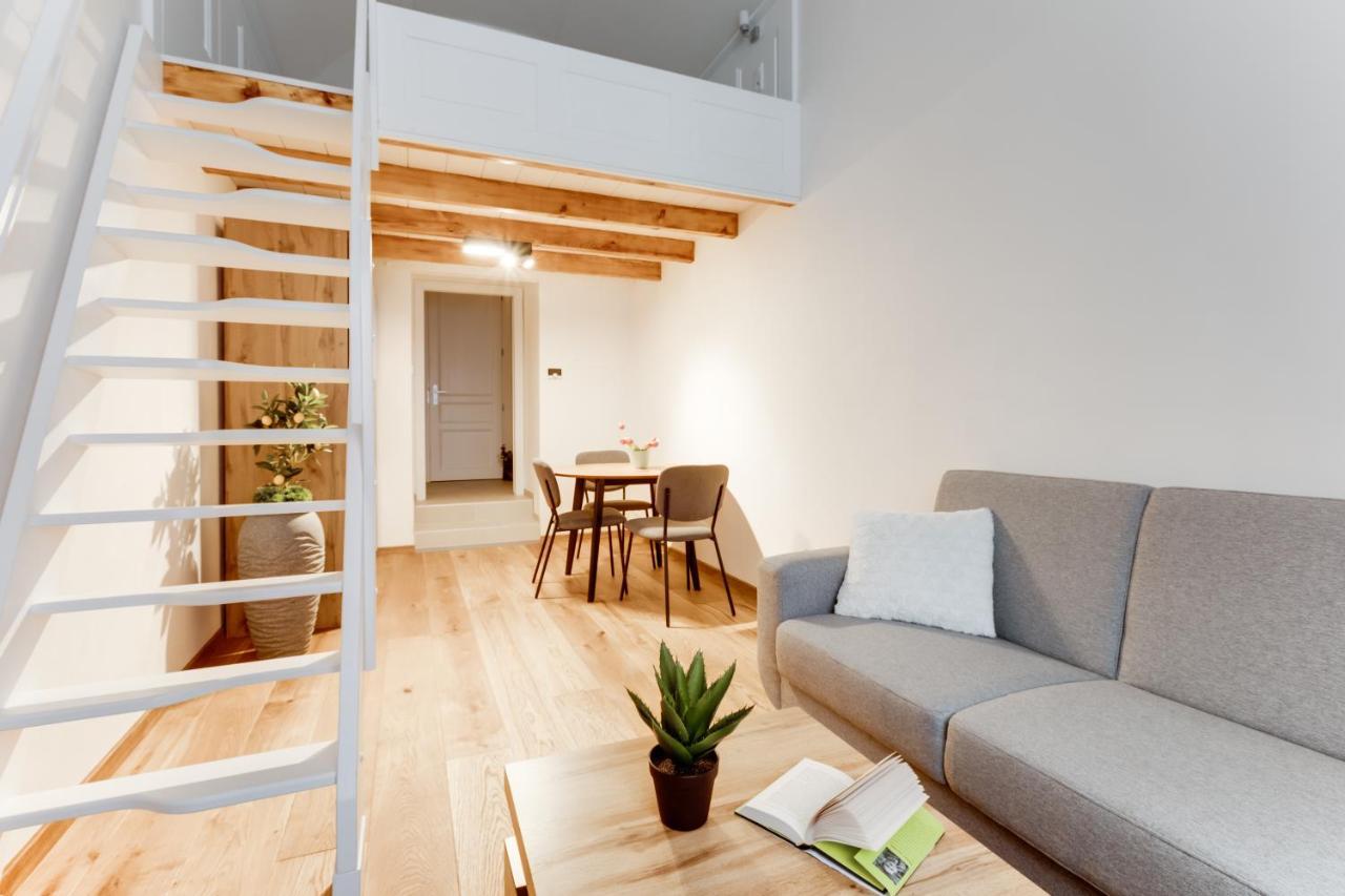 Dream Duplex On Riverside Prag Exterior foto