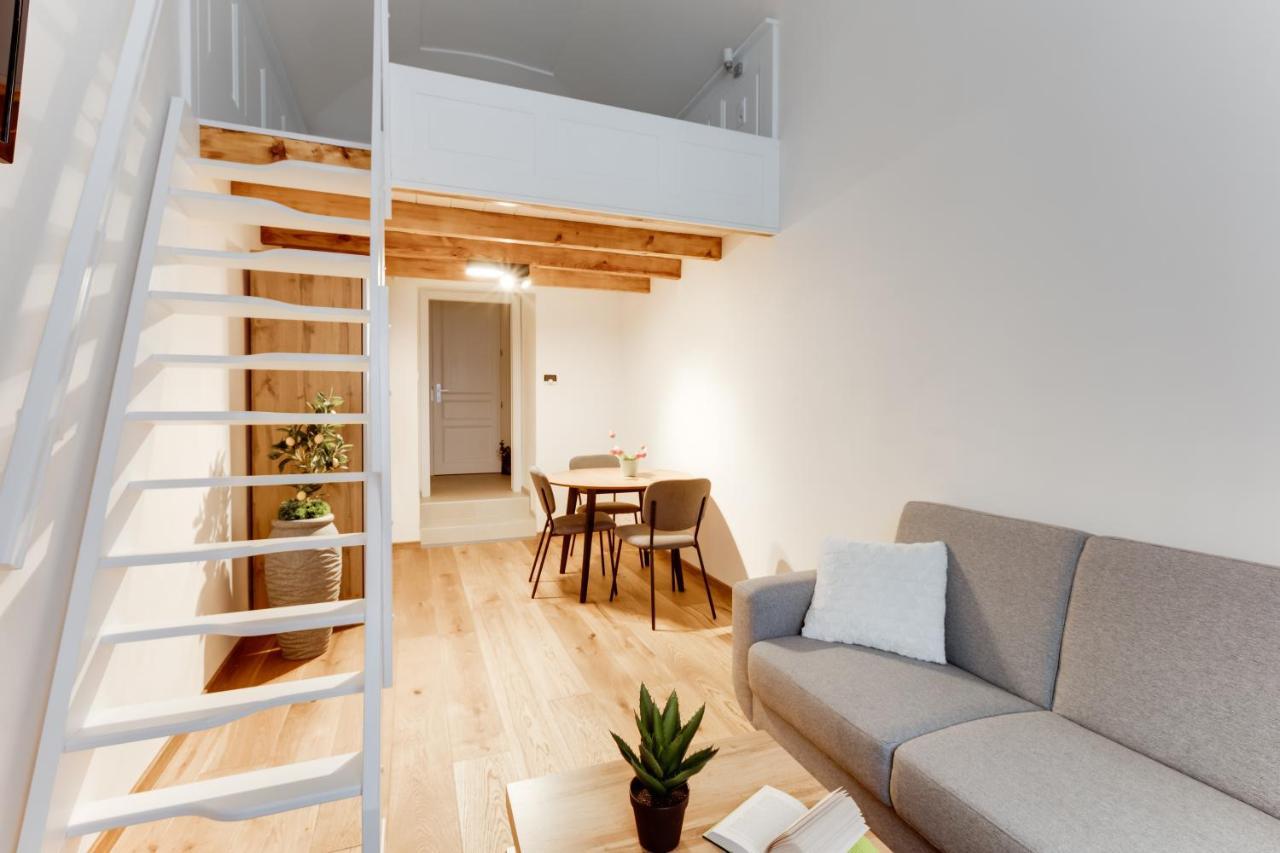 Dream Duplex On Riverside Prag Exterior foto